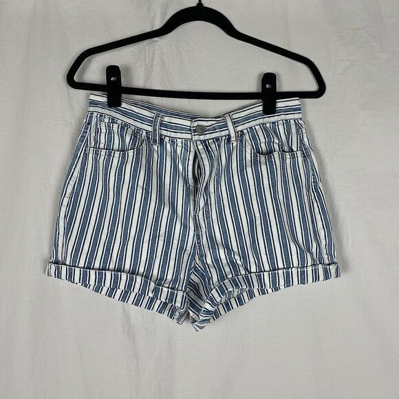 American Eagle Striped Mom Short - Women’s 8 - Picture 2 of 8